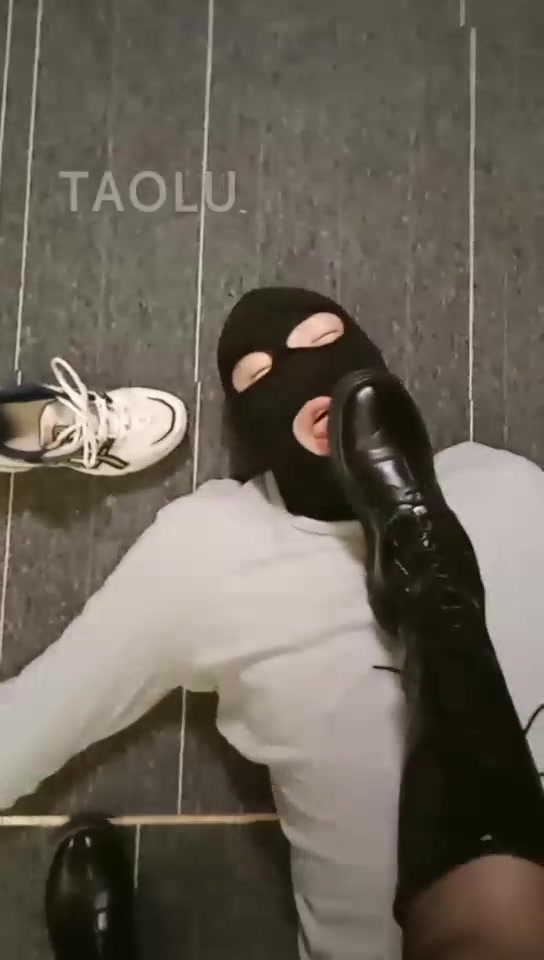 南浔 耳光 骑马 踩脸 鞭打