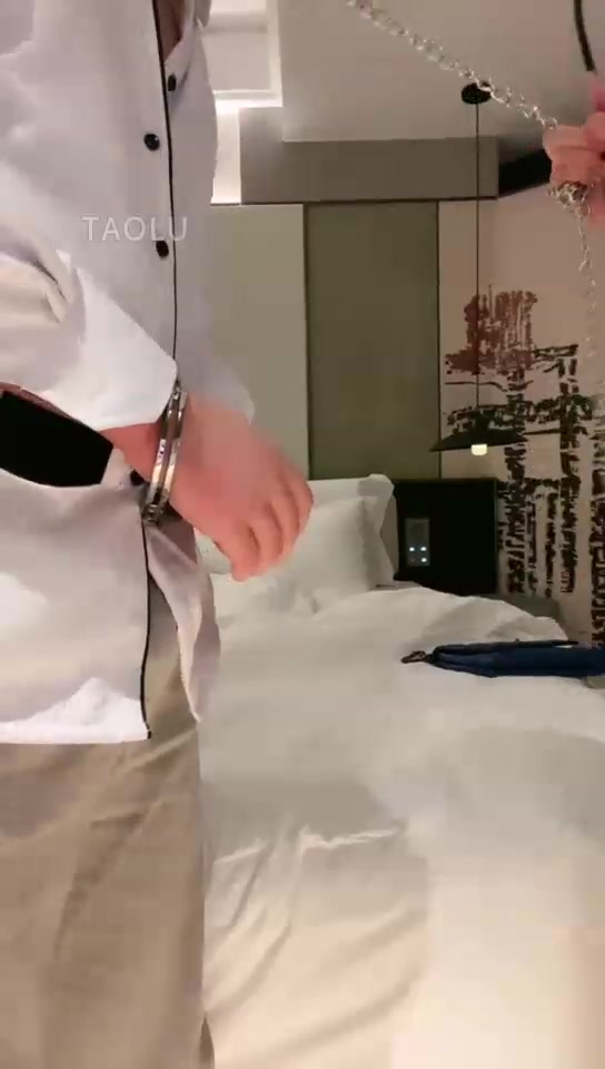 芊白大大 狗太贱了 一直跑追着暴打加踢档