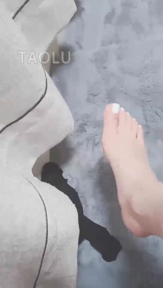 夏琳 恋足 舔脚