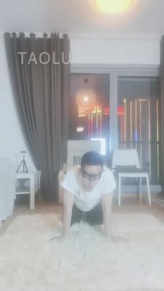 巴莉女王 日常训狗贱狗