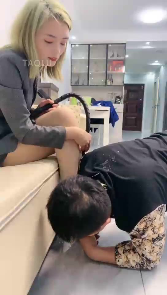 紫烟 女上司和她的下属