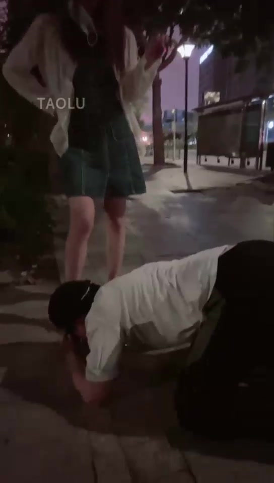 诗诗 户外调教