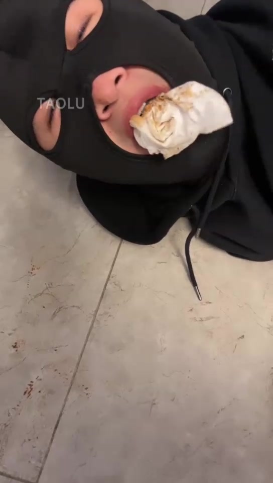 黛黛 吃饭篇 鞋底灰拌汉堡