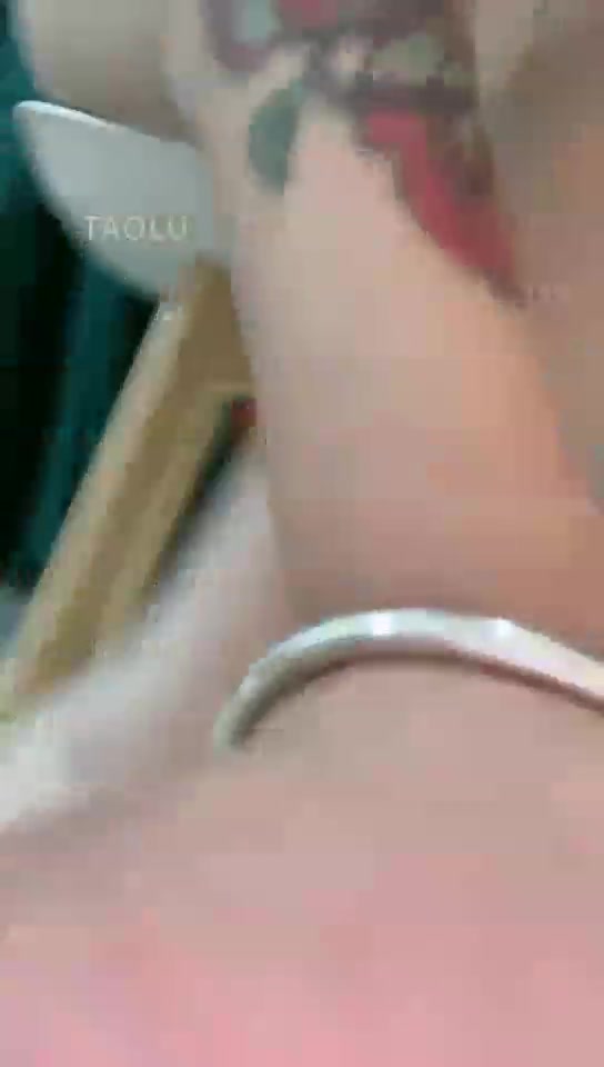 清清sama 第一视角 红绿灯 白丝榨精5次