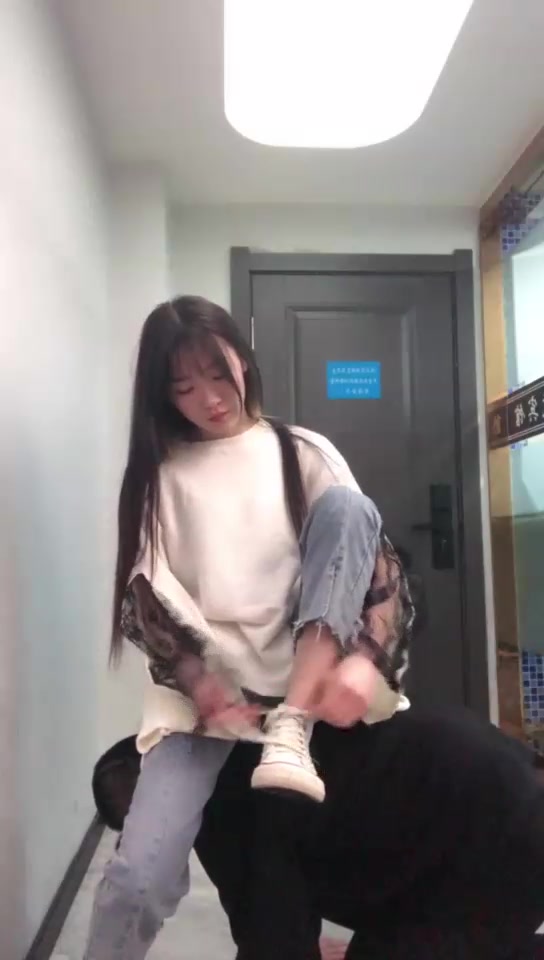 精神小妹和文文 深夜调残畜