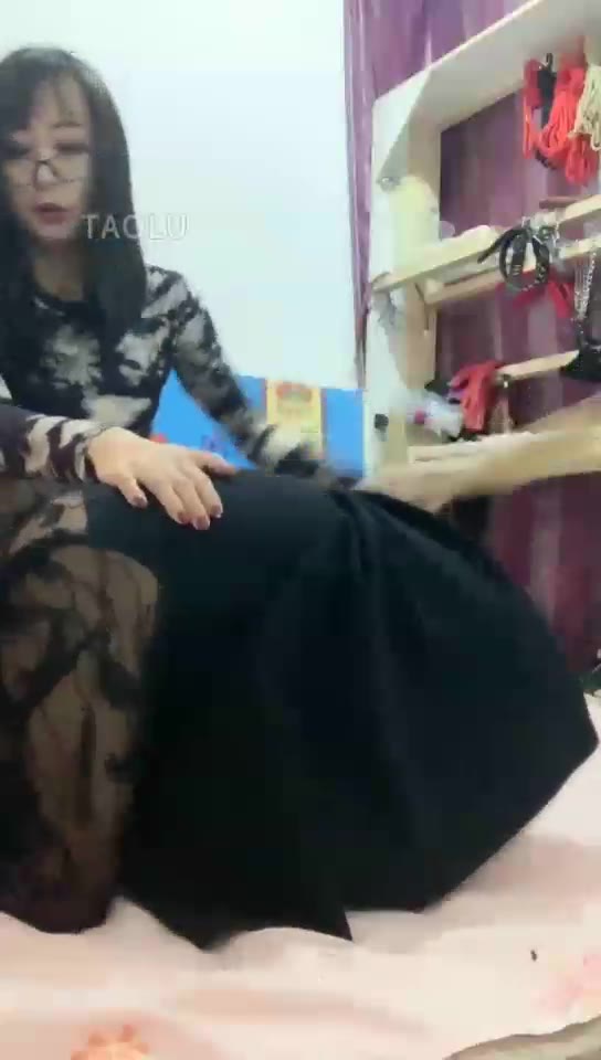 上官旖施 不听话的惩罚女M