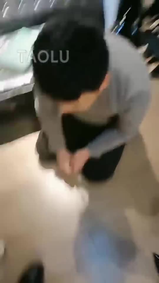 三三 3位富家女霸凌贫穷学弟