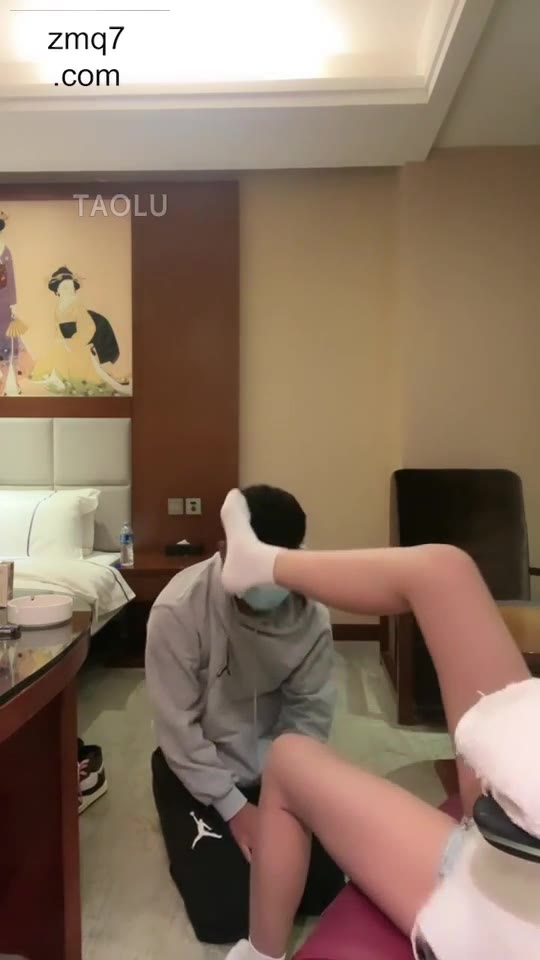 沐清忧 AJ踩头 第一次现实的小白不知道会怎样