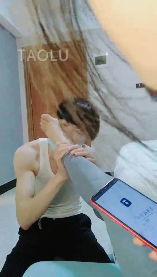 果子一号 踩踏 脚虐 喜欢主人么