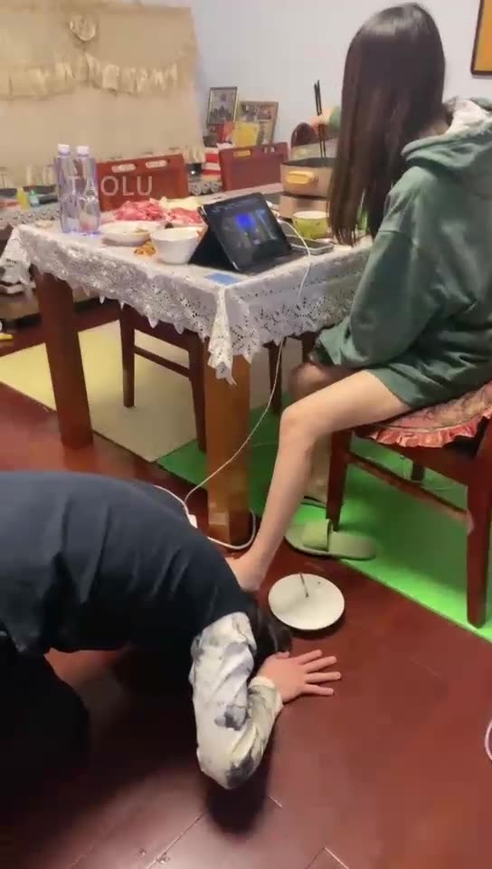 樱木花椒 家奴侍奉夜宵