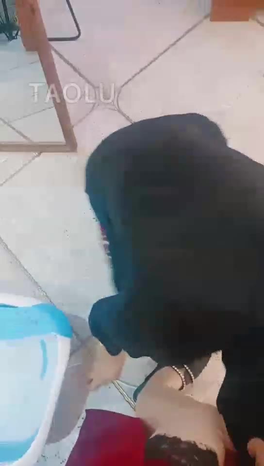 羽诺 脚奴归来伺候我