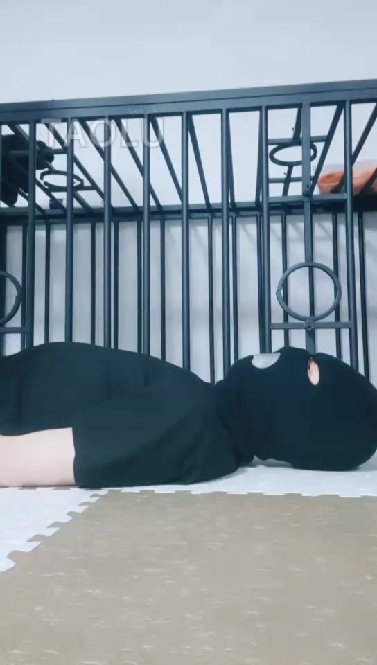 媚娘 踢档 鞭策 踩踏玩死你