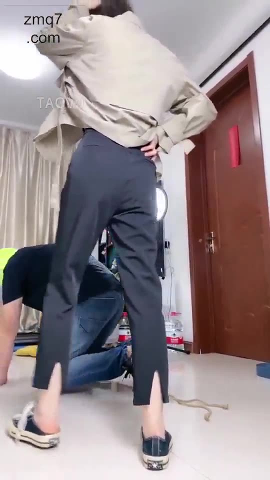 Q月 毫无下限的调教