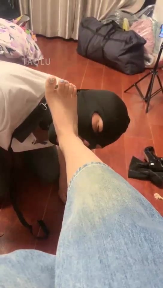 桃桃老师 舔脚