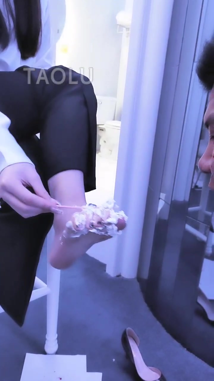 美帝 不开心想上位