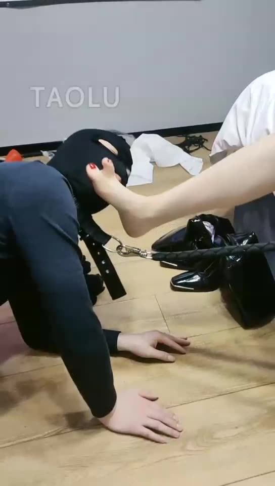 大学生情侣 情侣主玩狗