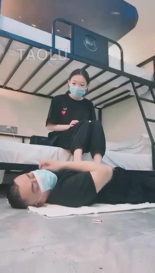 77s的小公狗 双S暴打 一