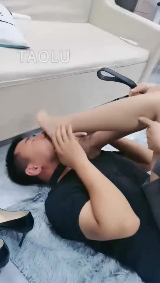 紫烟 剧情 老板与秘书