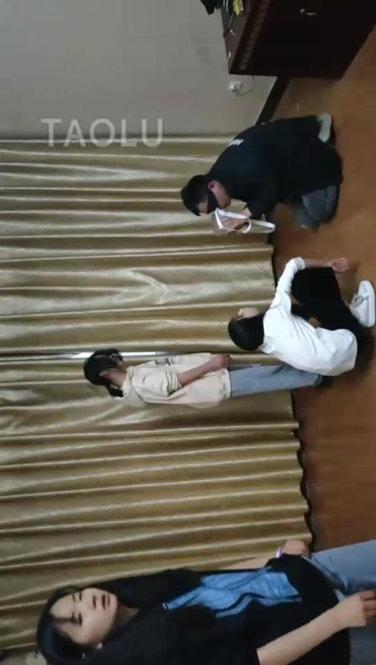 最抗揍的是我吗 六女群殴 打耳光 打了几百巴掌 骑马 钻夸 喝圣水了