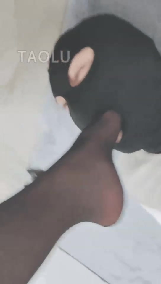 灵竹 丝袜脚深喉