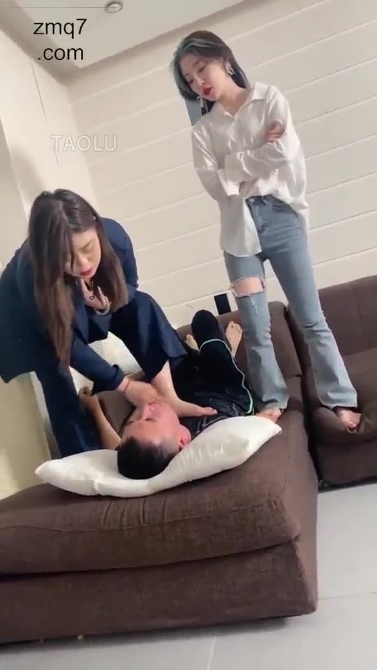 领主老大 性感的小素人又来了