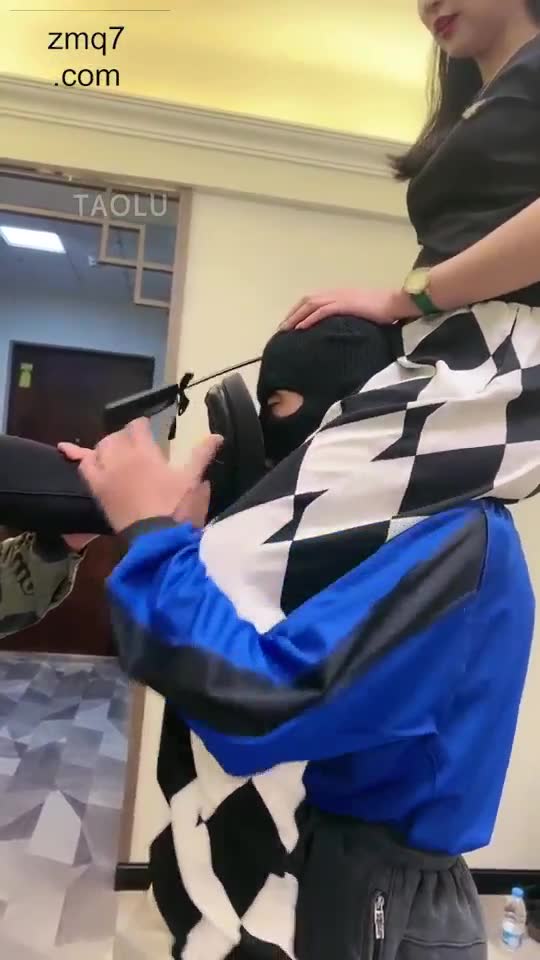 鑫儿 全程全体重 带女奴