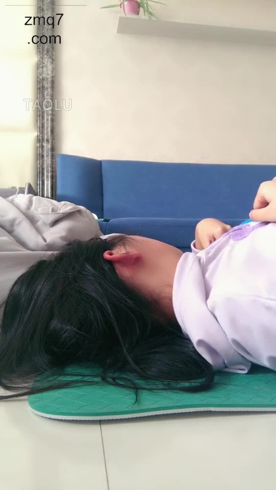 Forever蜜儿 还敢反抗 不抽死你才怪