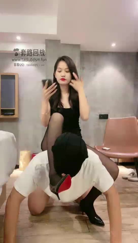汐月 黑丝高跟挖沟 舔黑丝脚