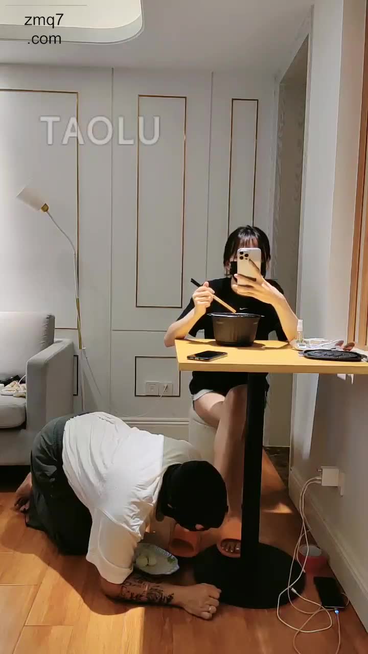 暴力美学 圈养M伺候起居