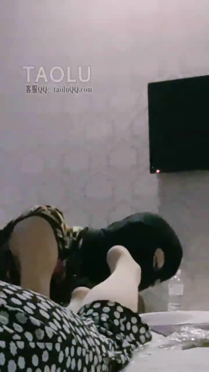 心悦 踢裆 舔脚
