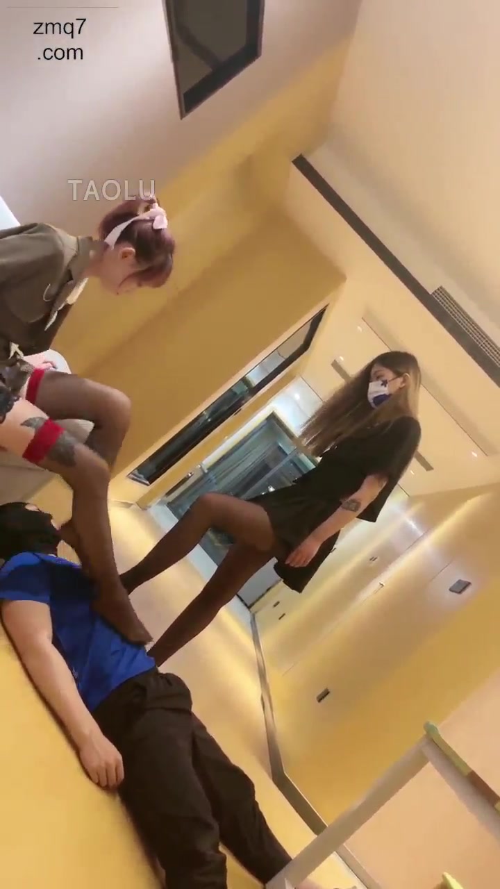禾HE 和180小姐姐即兴发挥