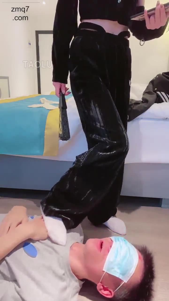 骨精精 愚蠢的东西