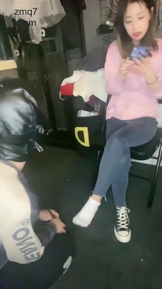 西柚 学生S帆布鞋白棉袜玩狗