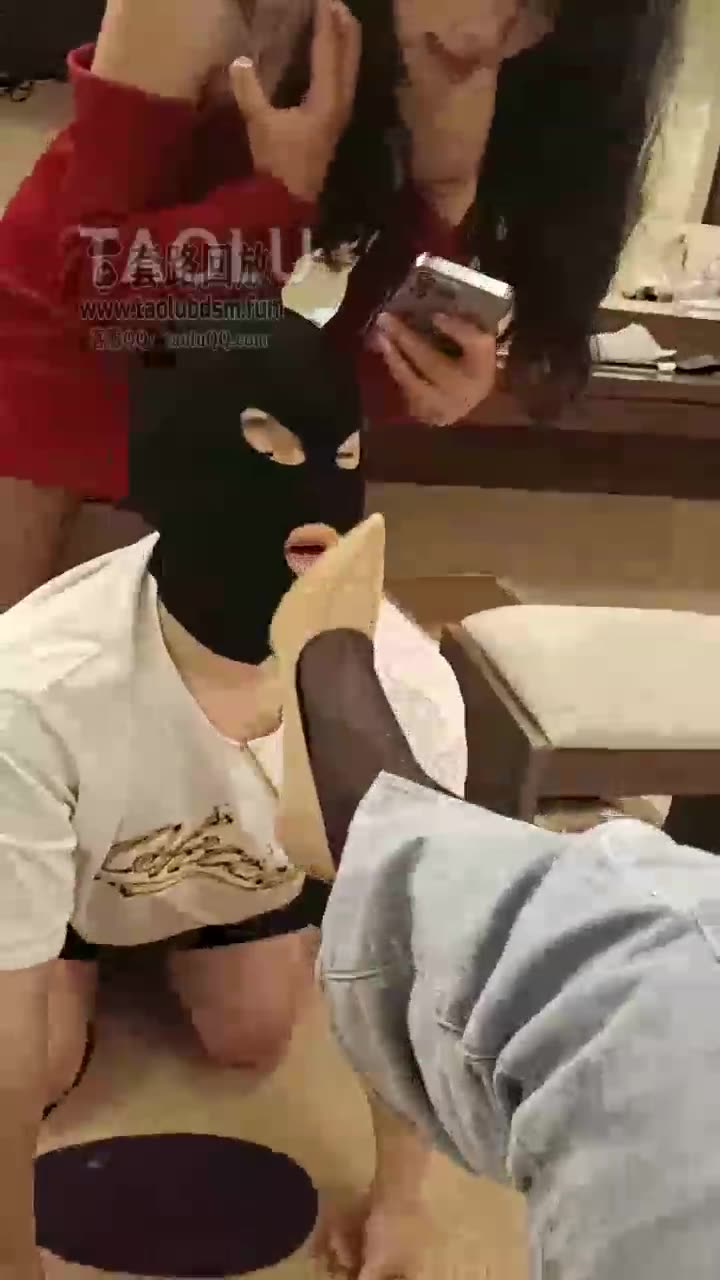 橘子没熟 和貂蝉女王一起调教学生 深喉 捆绑 束缚 暴力耳光
