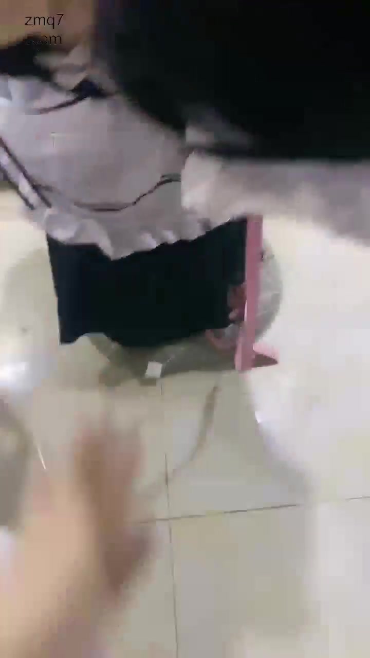雨琦 可爱女奴的日常伺候