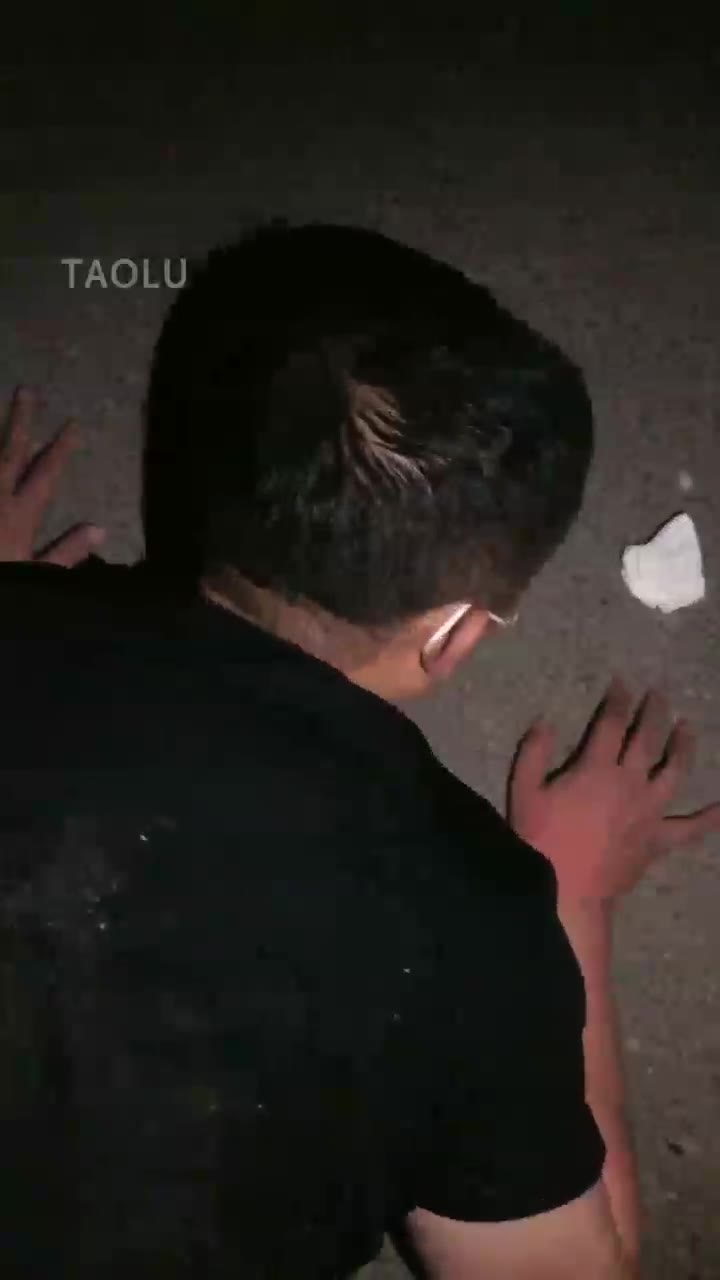 辣吃多的辣妹 户外耳光 库里丝 踩踏