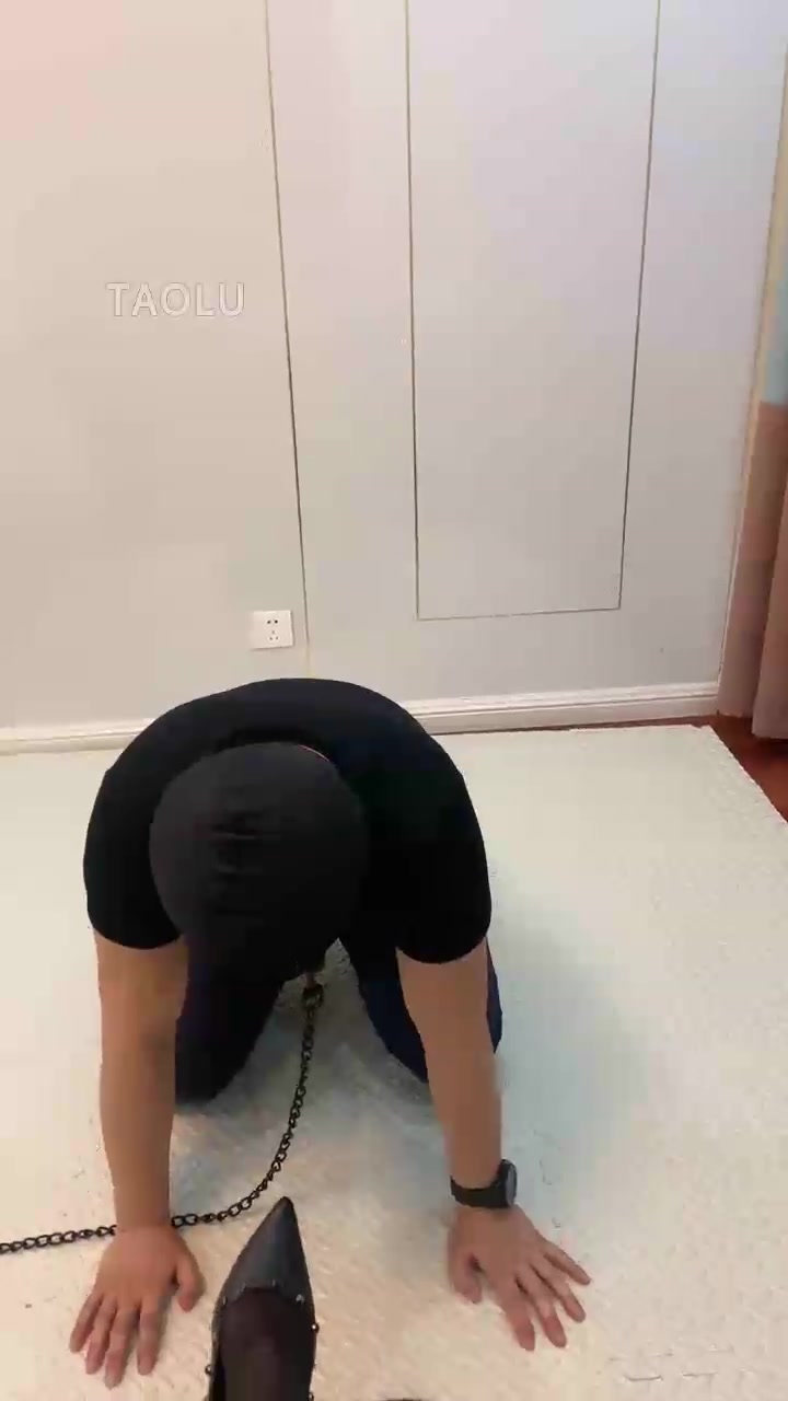 一纸旧人香 警告跑骚的下场 鞭打 脚耳光