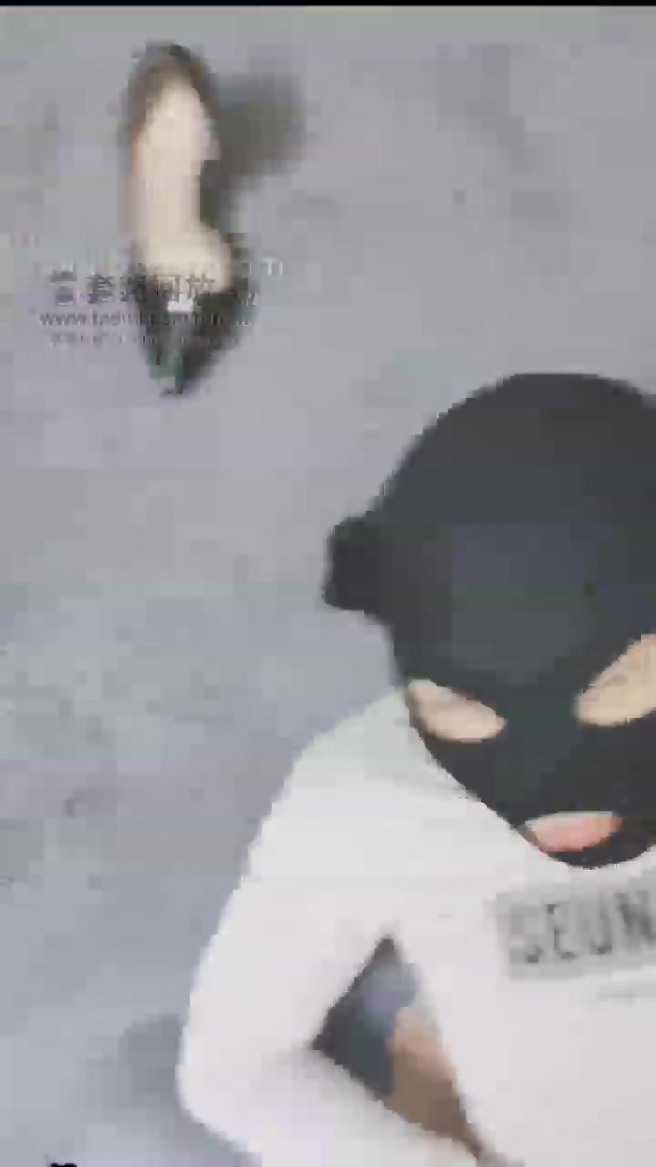 灵竹 高跟踢打 踩头