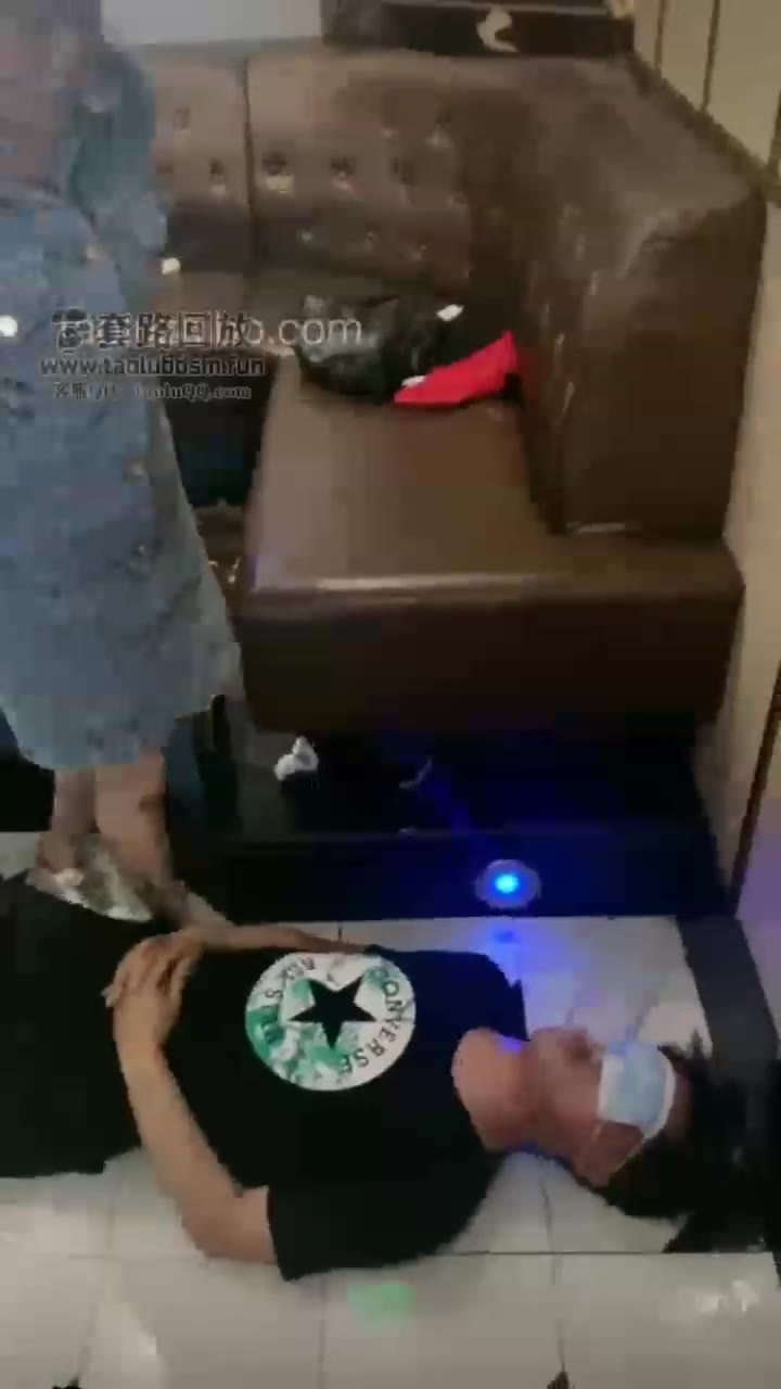 逗逗 ktv全食巨量圣水与呕吐物 口水 鼻涕 烟灰 烟头