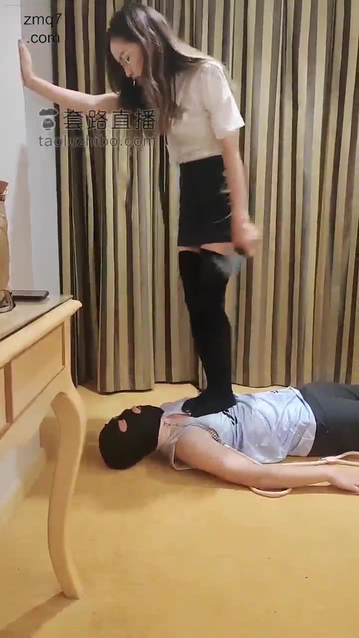 言笑 首次直播 调教贱狗