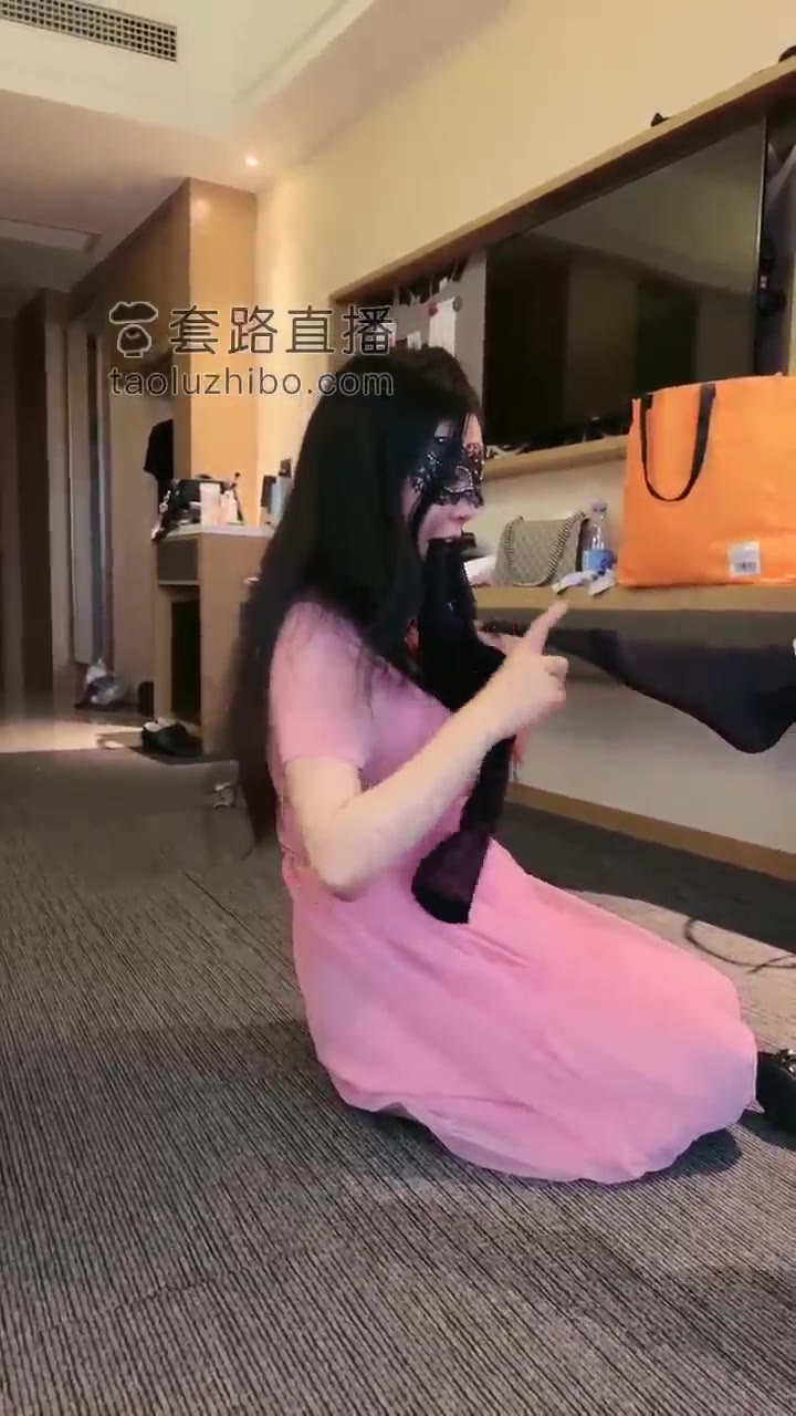 丹祖宗 调教新女奴 舌头很舒适