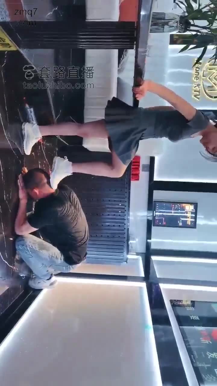 药神 户外调教 继续发泄 KTV踢废贱奴