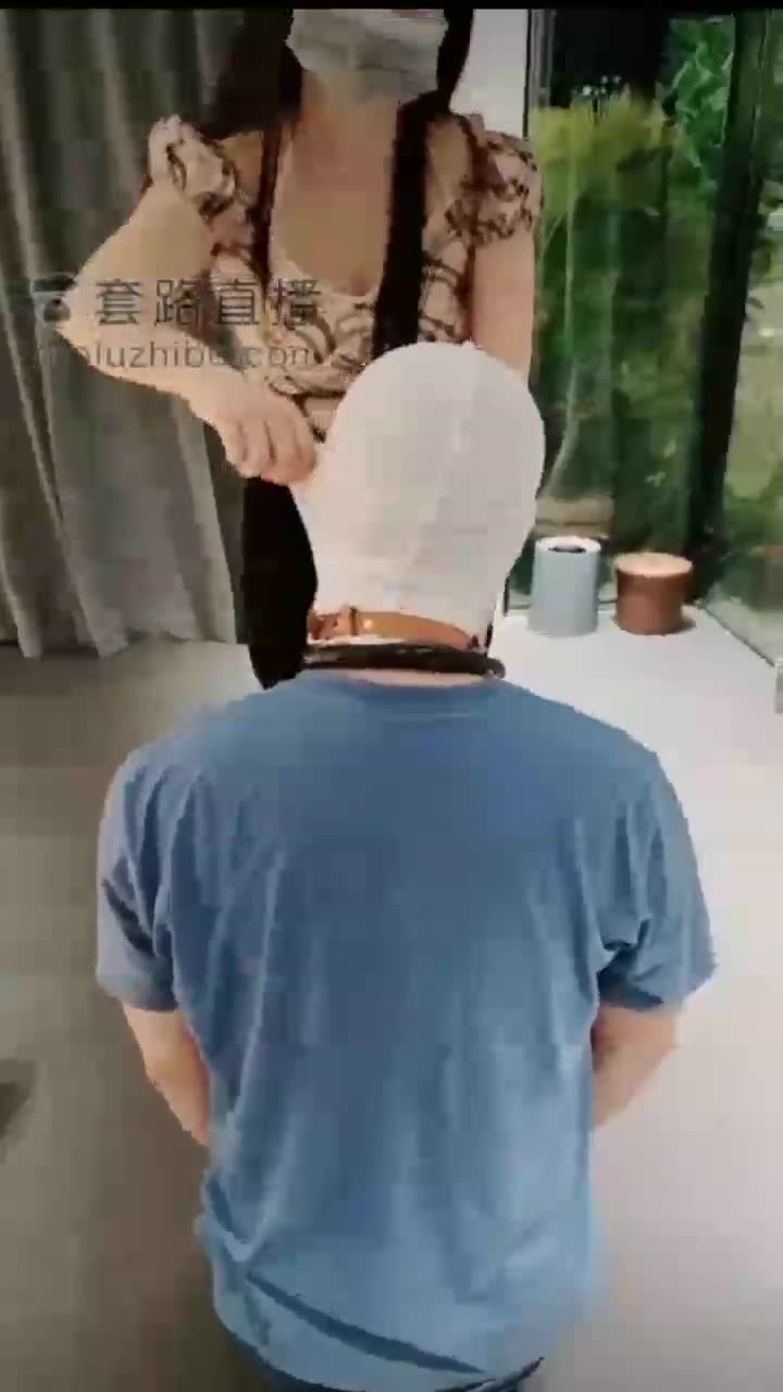 与素人的那点江湖 高冷女神 素人情侣S 暴打 口水