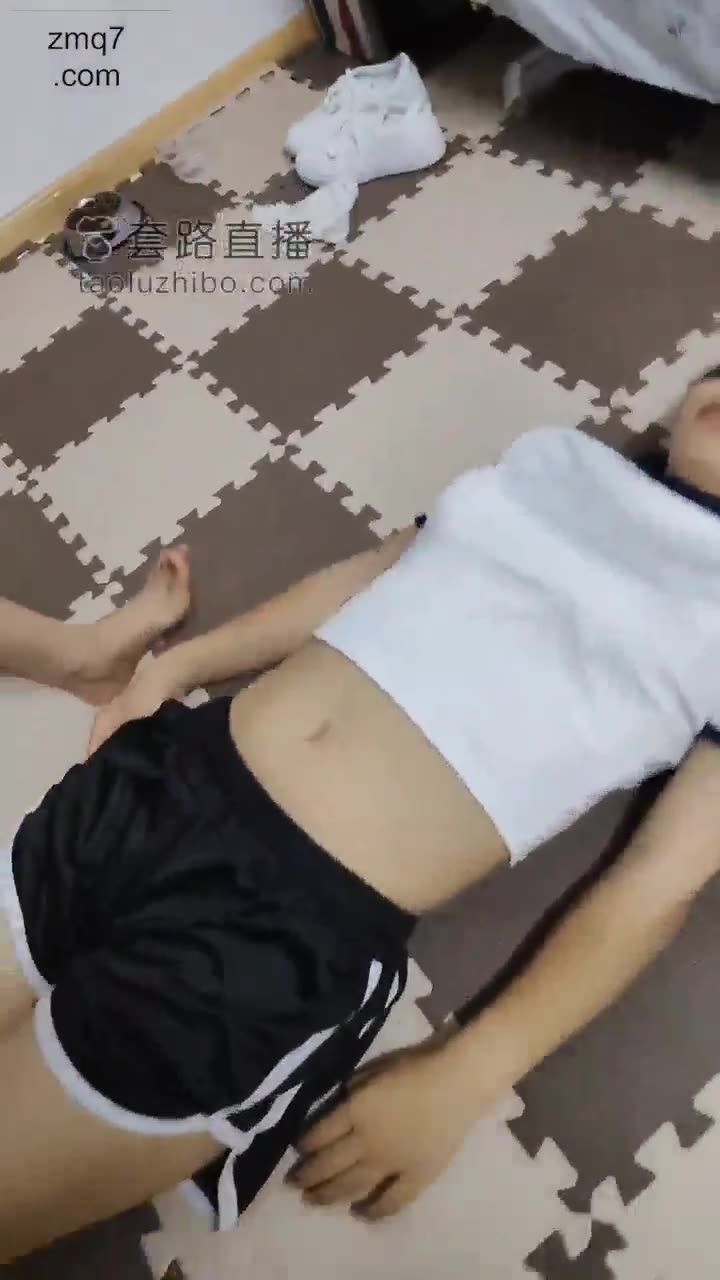 蟹宝 调教新的母狗