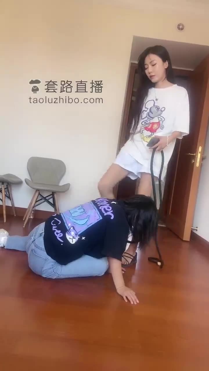 霁月 第一天开发 女奴不停的求饶