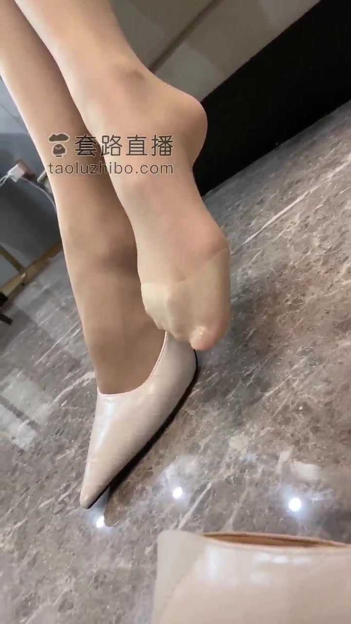 梵高 职业装Office Lady 皮鞭抽