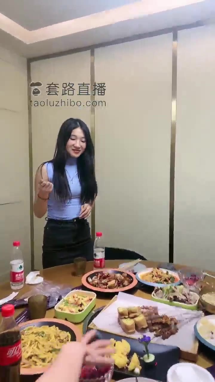 领主老大 吃瓜群众的板凳场