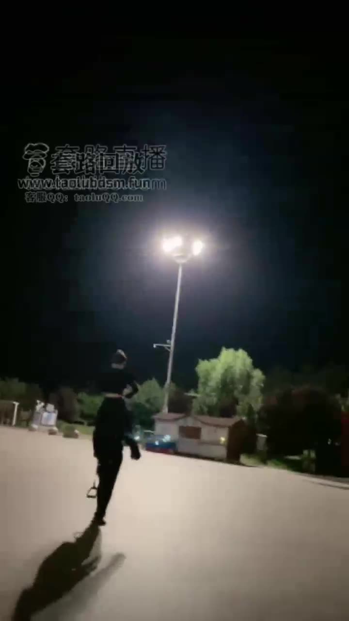 妮可 户外 黑丝高跟 骑马 遛狗