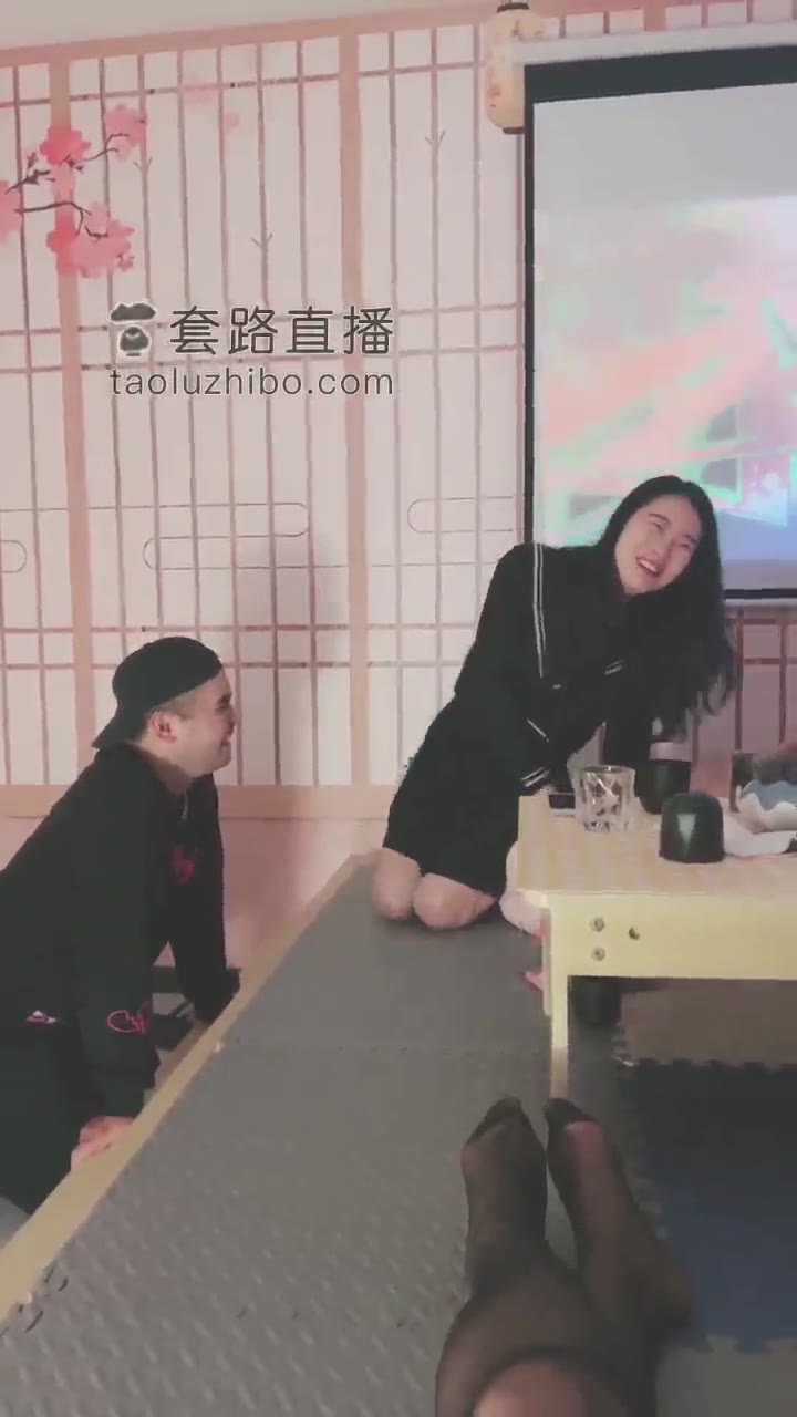 貂蝉 开发两位女仆小姐姐