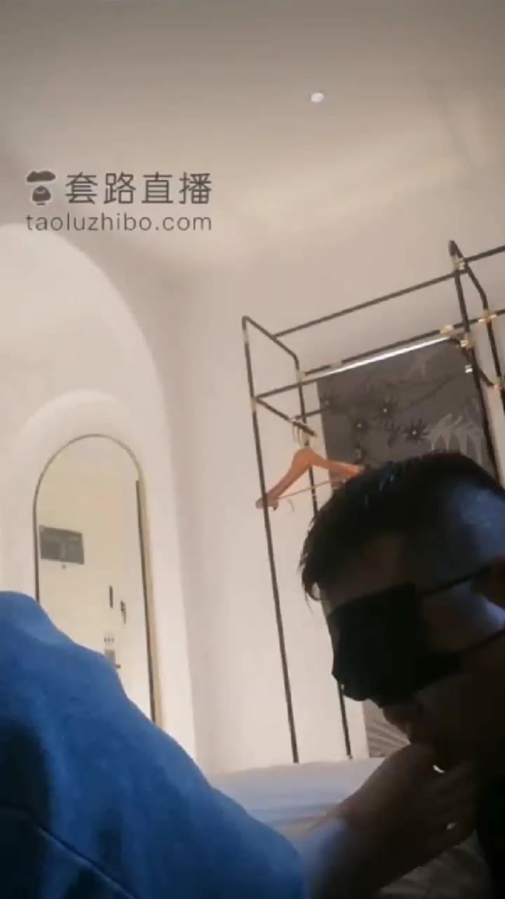 甜音 牛奶看圣水 跪起拉胯 下